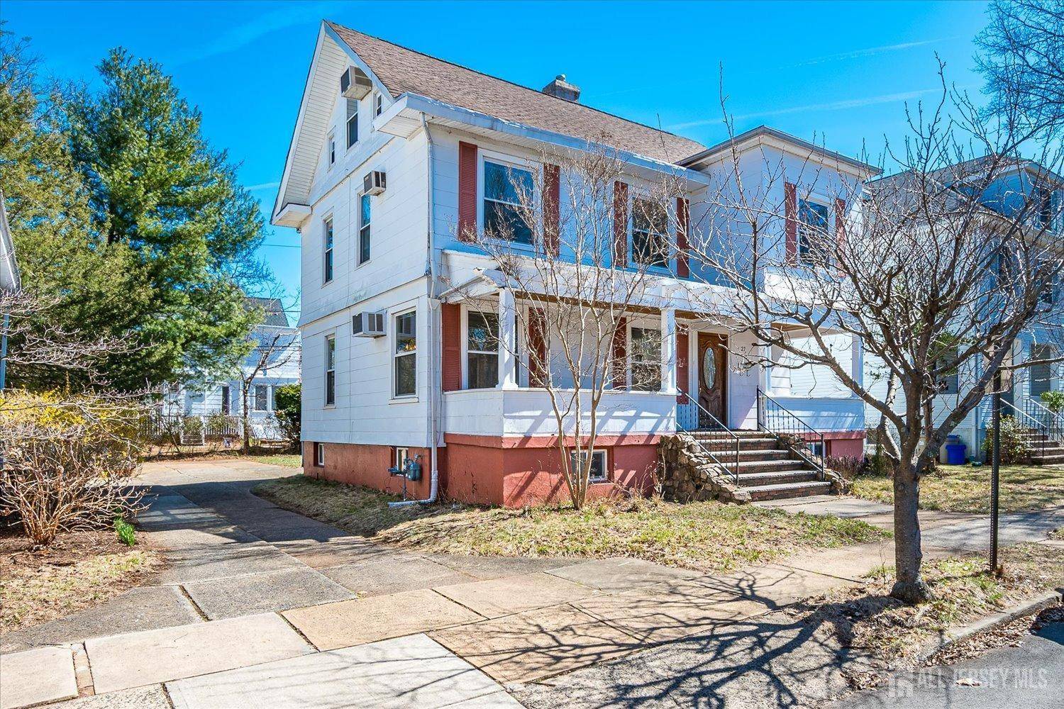 Highland Park, NJ 08904,27 N 6th AVE