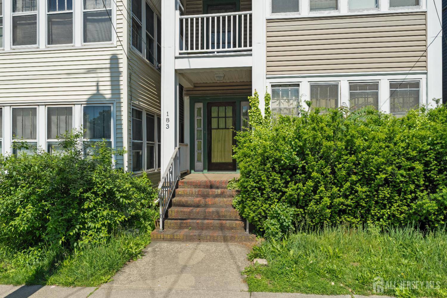 Perth Amboy, NJ 08861,183 State ST