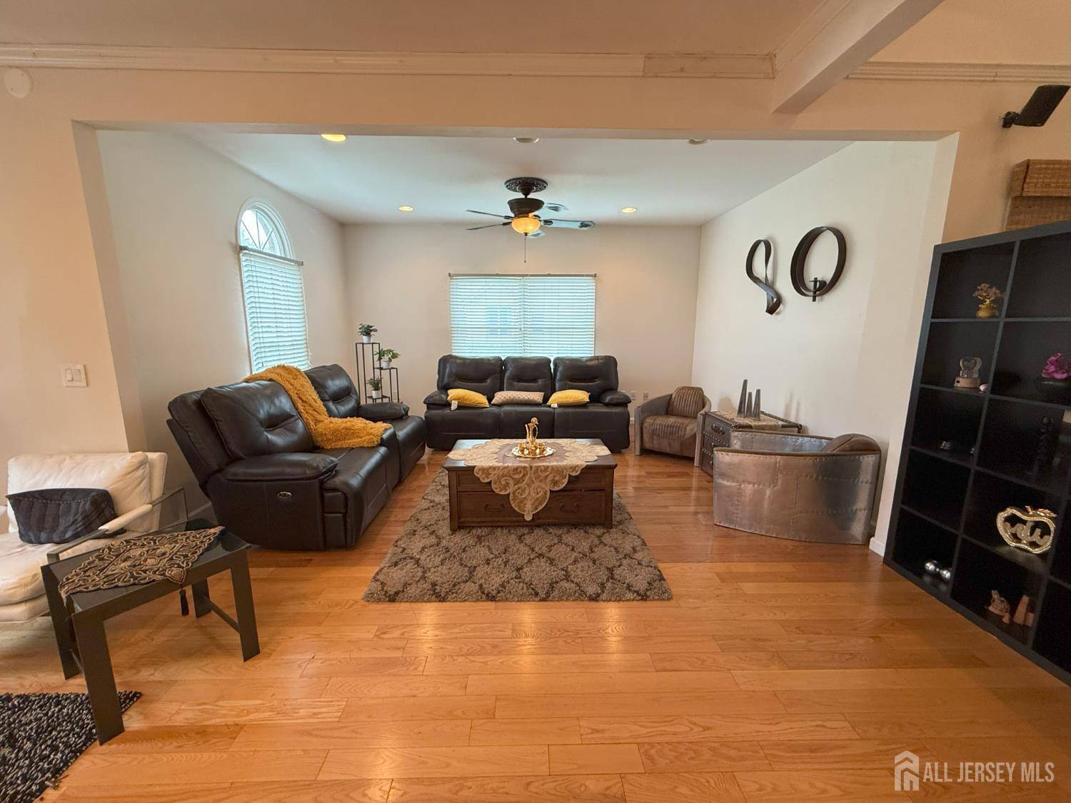 South Brunswick, NJ 08852,28 Renk Farm DR