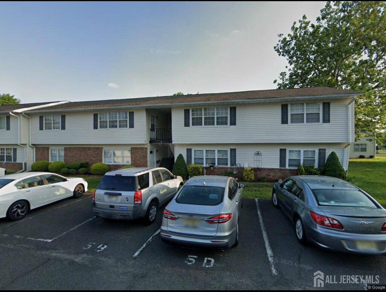 Old Bridge, NJ 07747,5 Texas CT #B