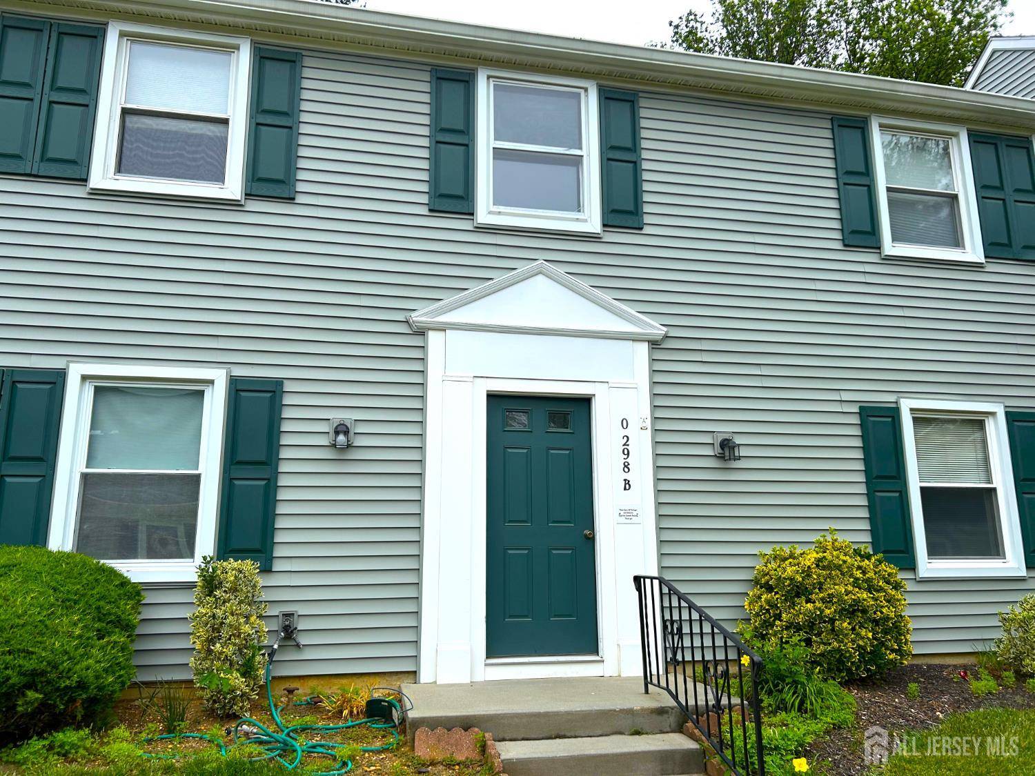 Monroe, NJ 08831,298-B Sharon WAY
