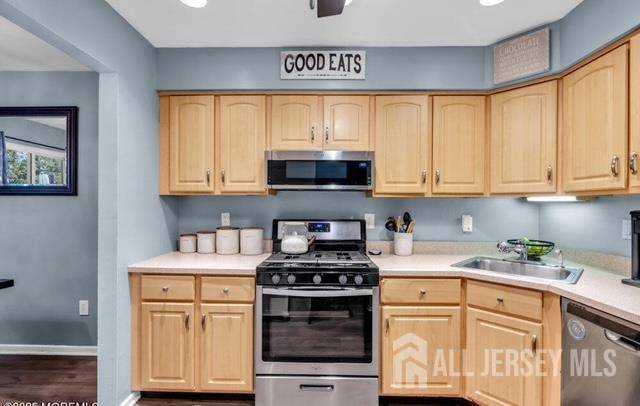 Howell, NJ 07731,2 Elizabeth CT