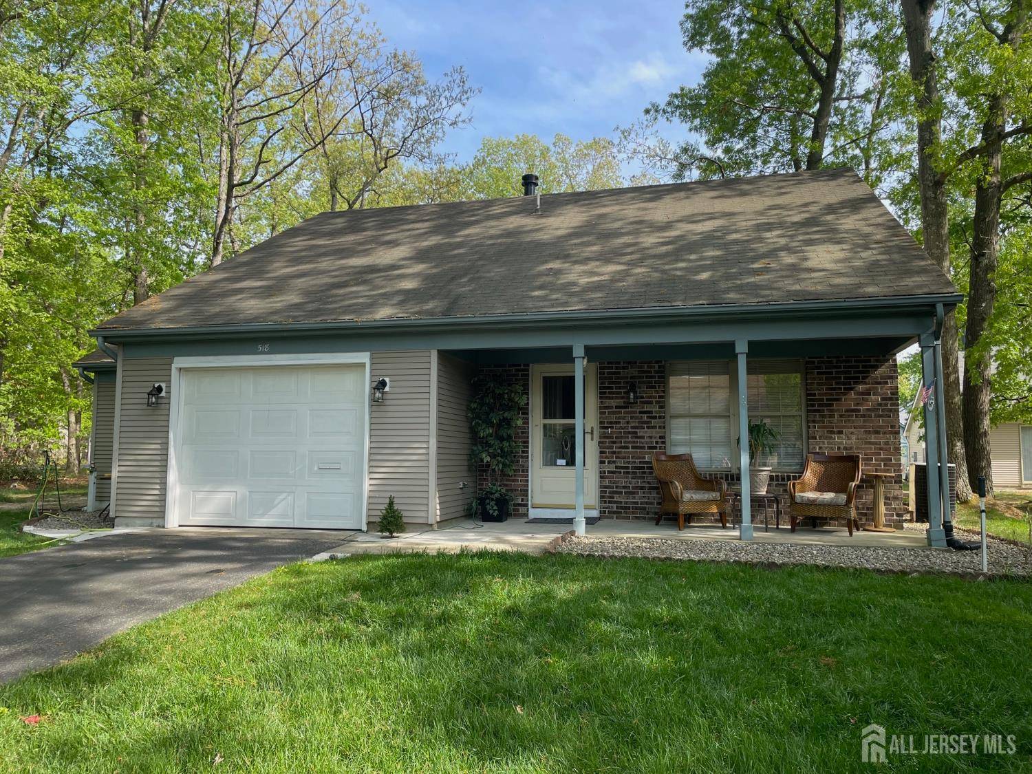 Whiting, NJ 08759,518 Petunia LN N