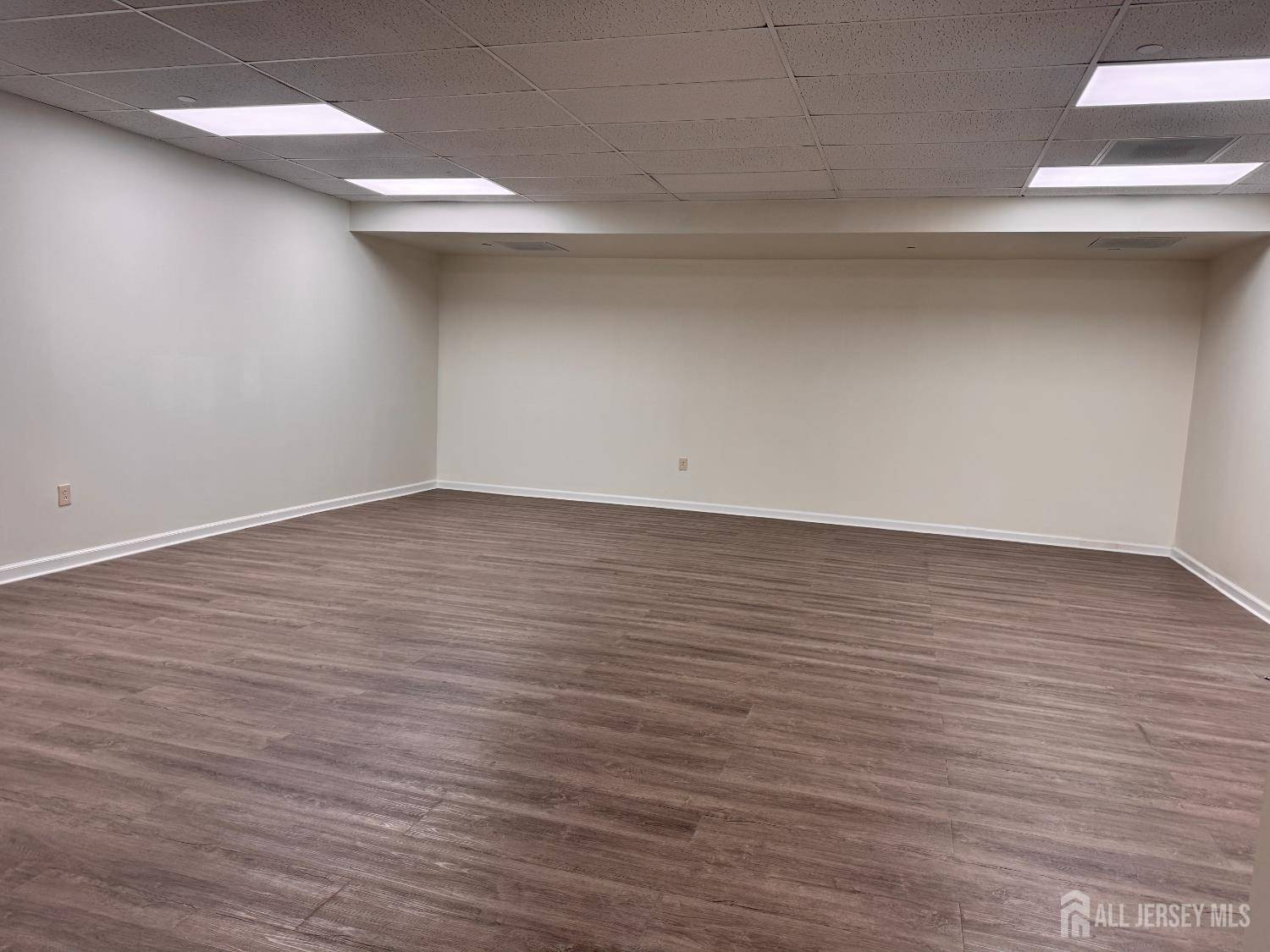Monroe, NJ 08831,1 Rossmoor DR