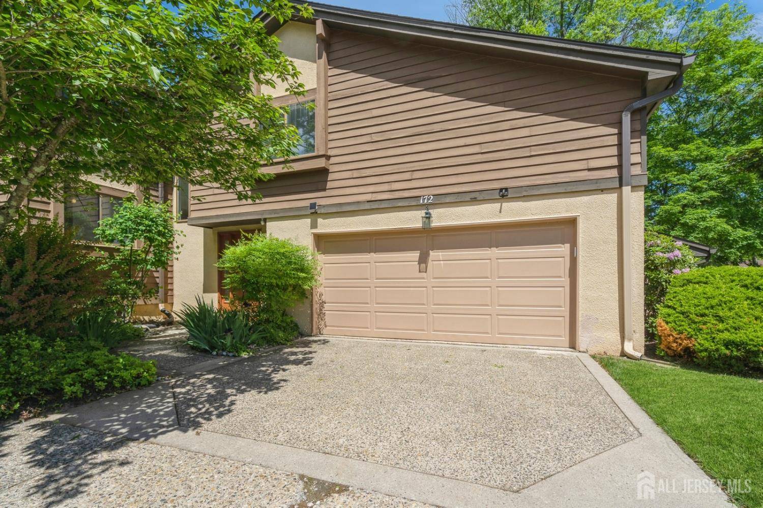 Plainsboro, NJ 08540,172 Sayre DR