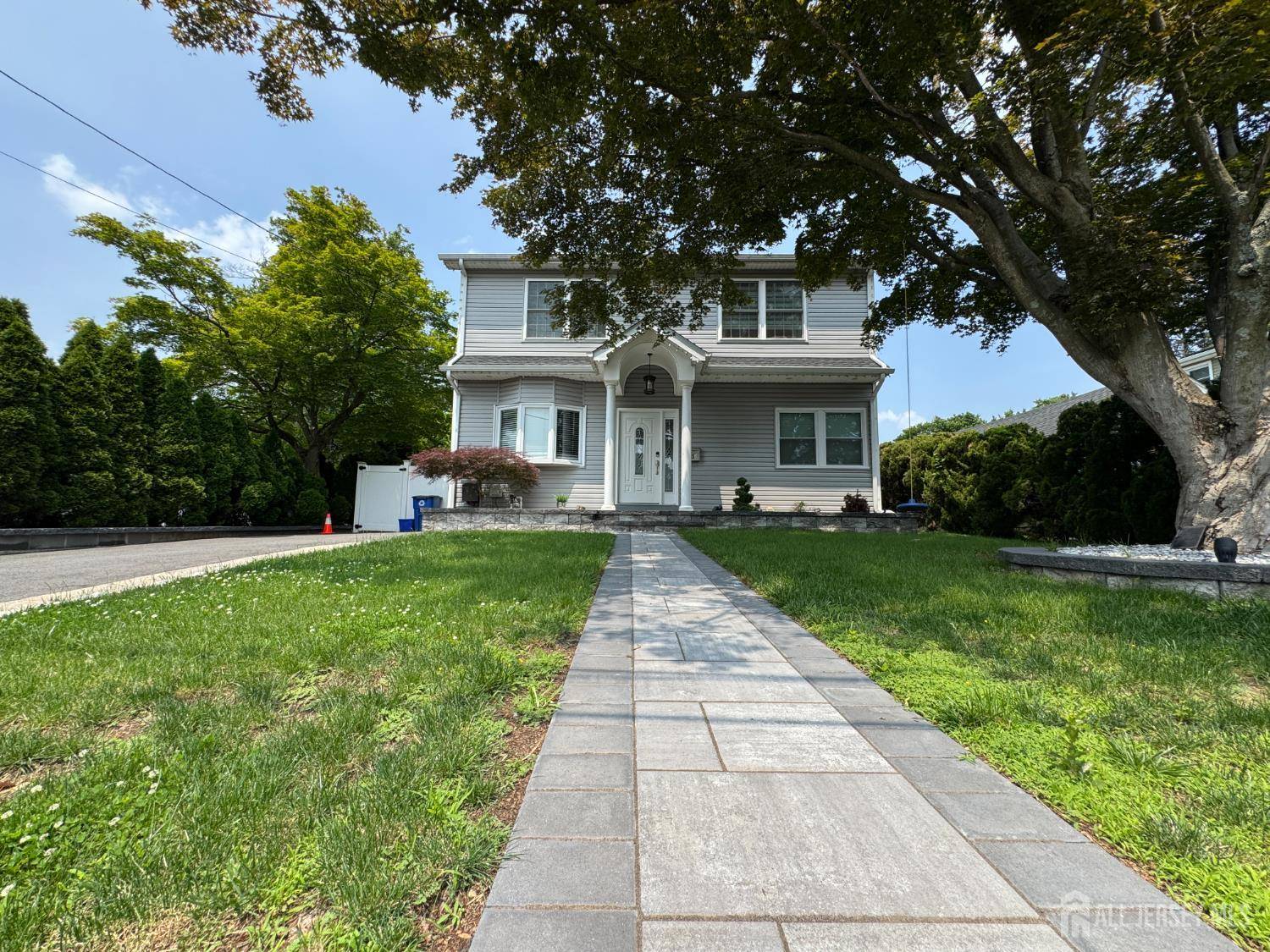 South Plainfield, NJ 07080,245 E GOLF AVE