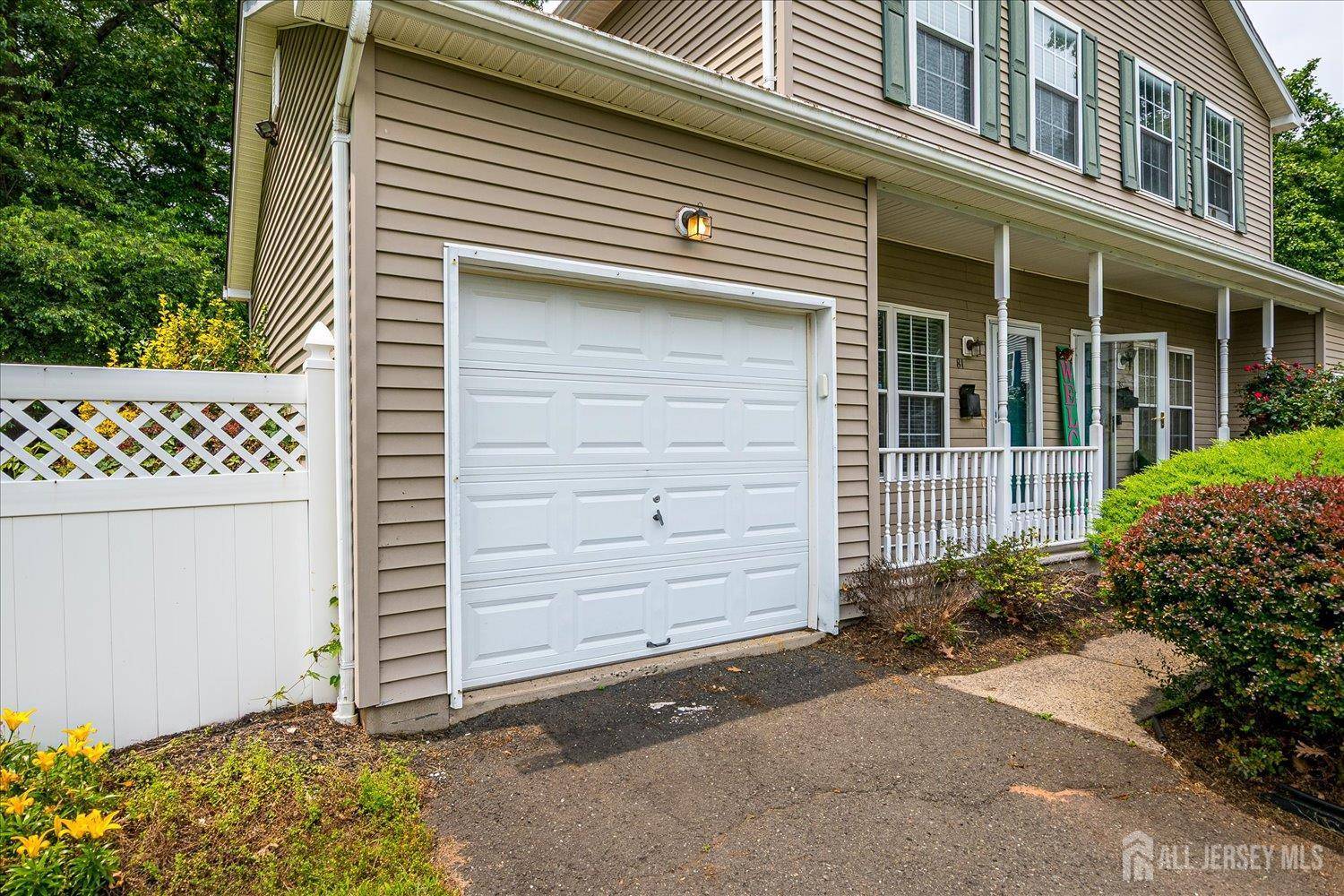 Plainfield, NJ 07063,73-81 Mariners CT