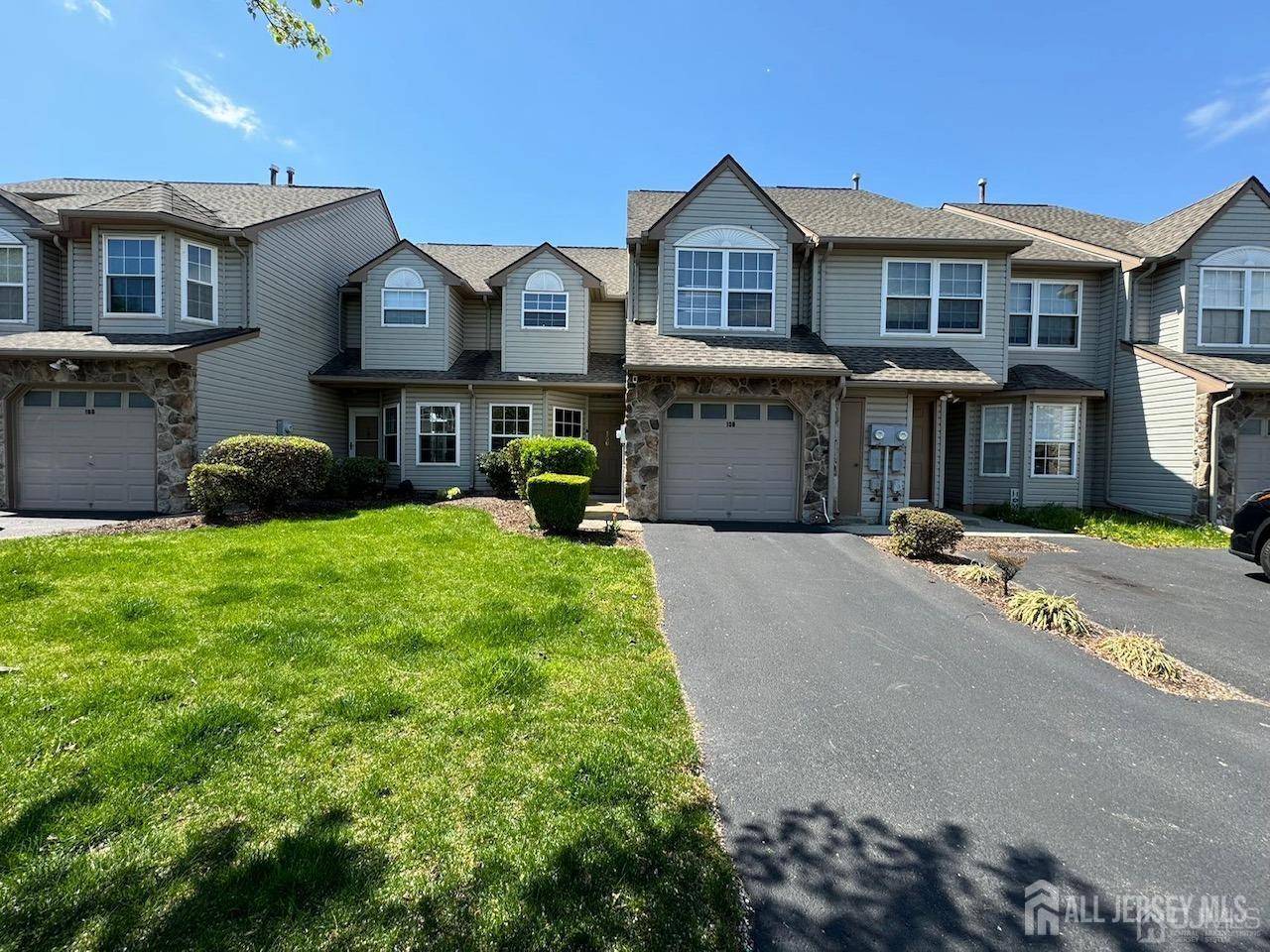 Piscataway, NJ 08854,156 Nebula RD