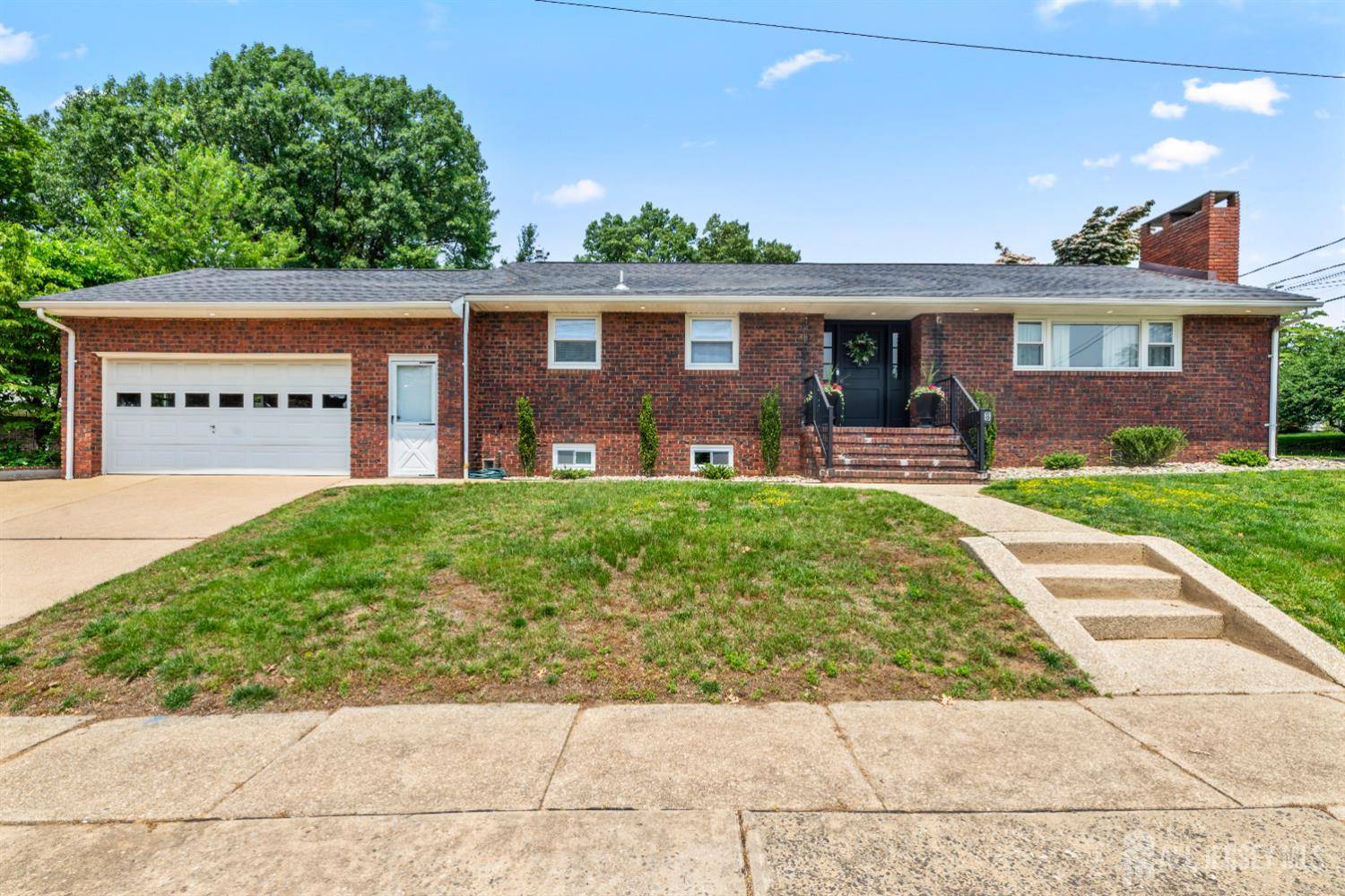 Sayreville, NJ 08872,18 Charlotte ST