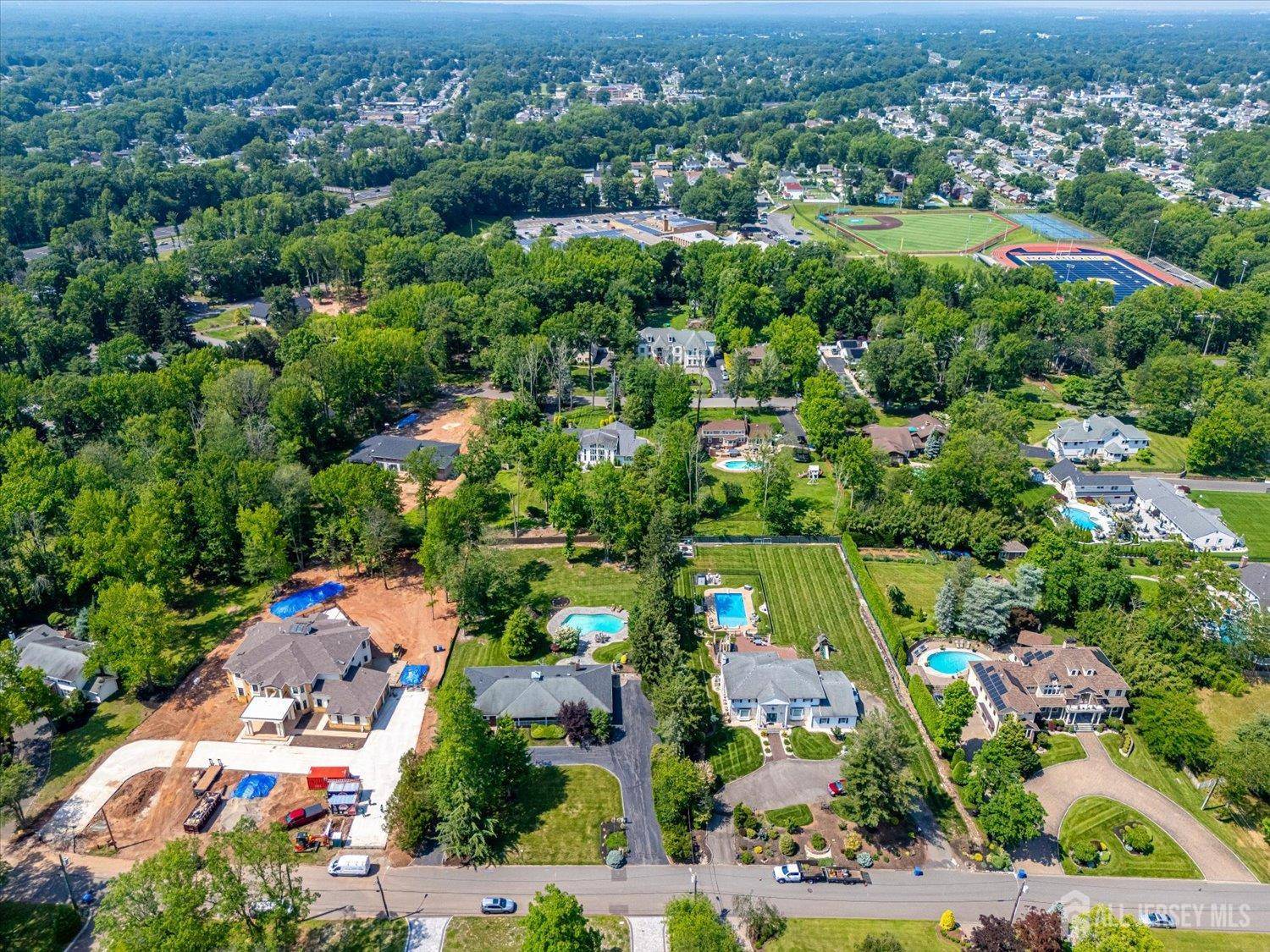 Colonia, NJ 07067,75 Stratford DR