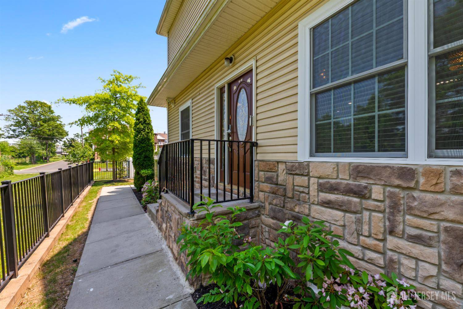 Edison, NJ 08820,32 Cinder RD #22