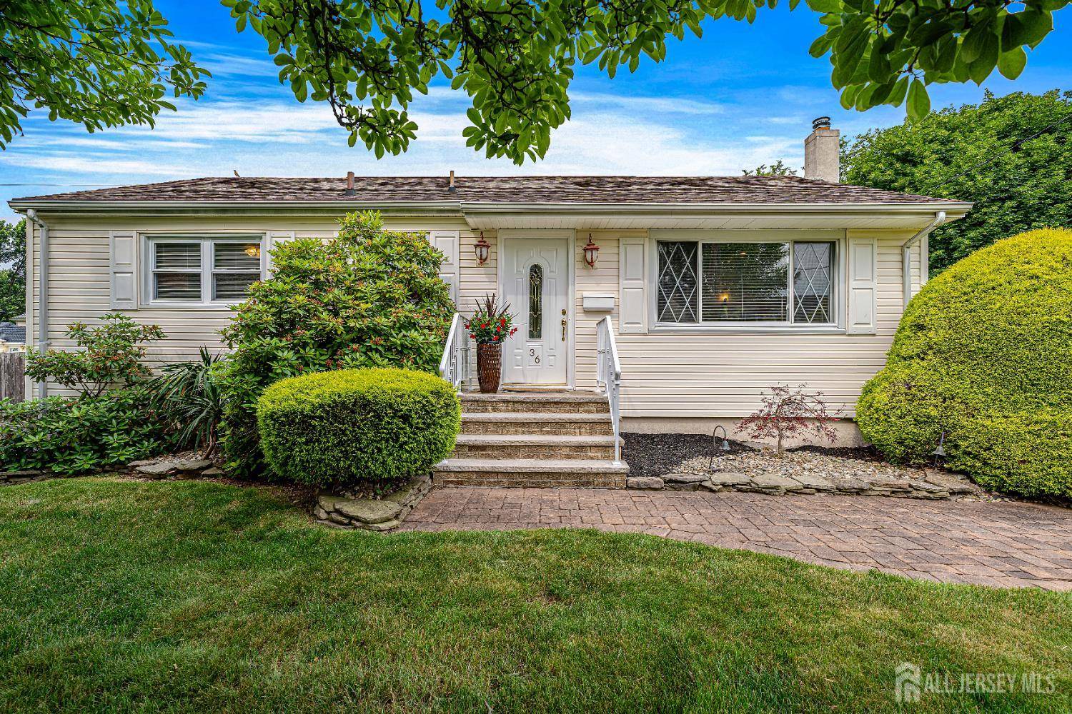 Edison, NJ 08817,36 Brookhill AVE