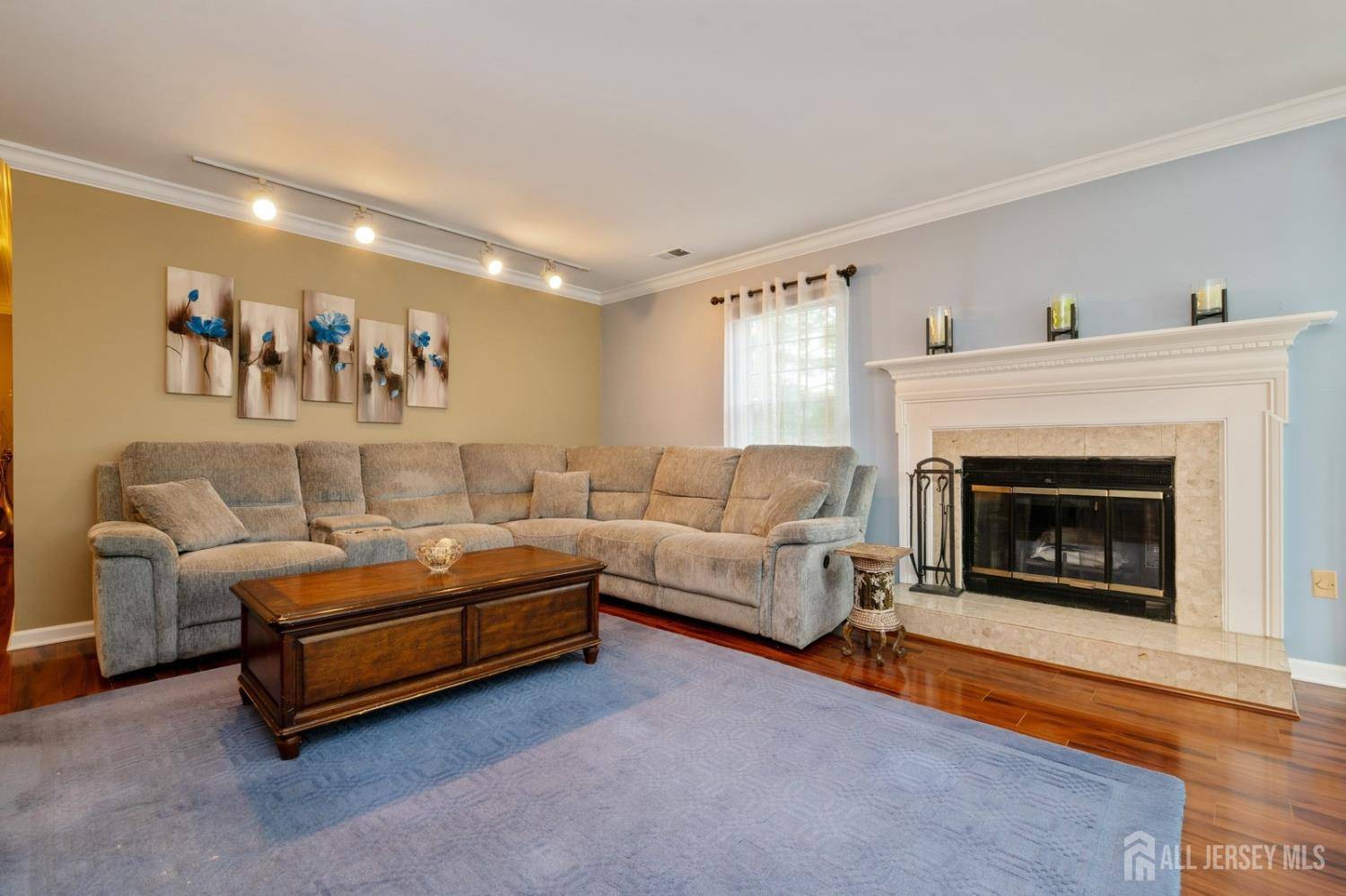 Old Bridge, NJ 08857,100 Neilly CT