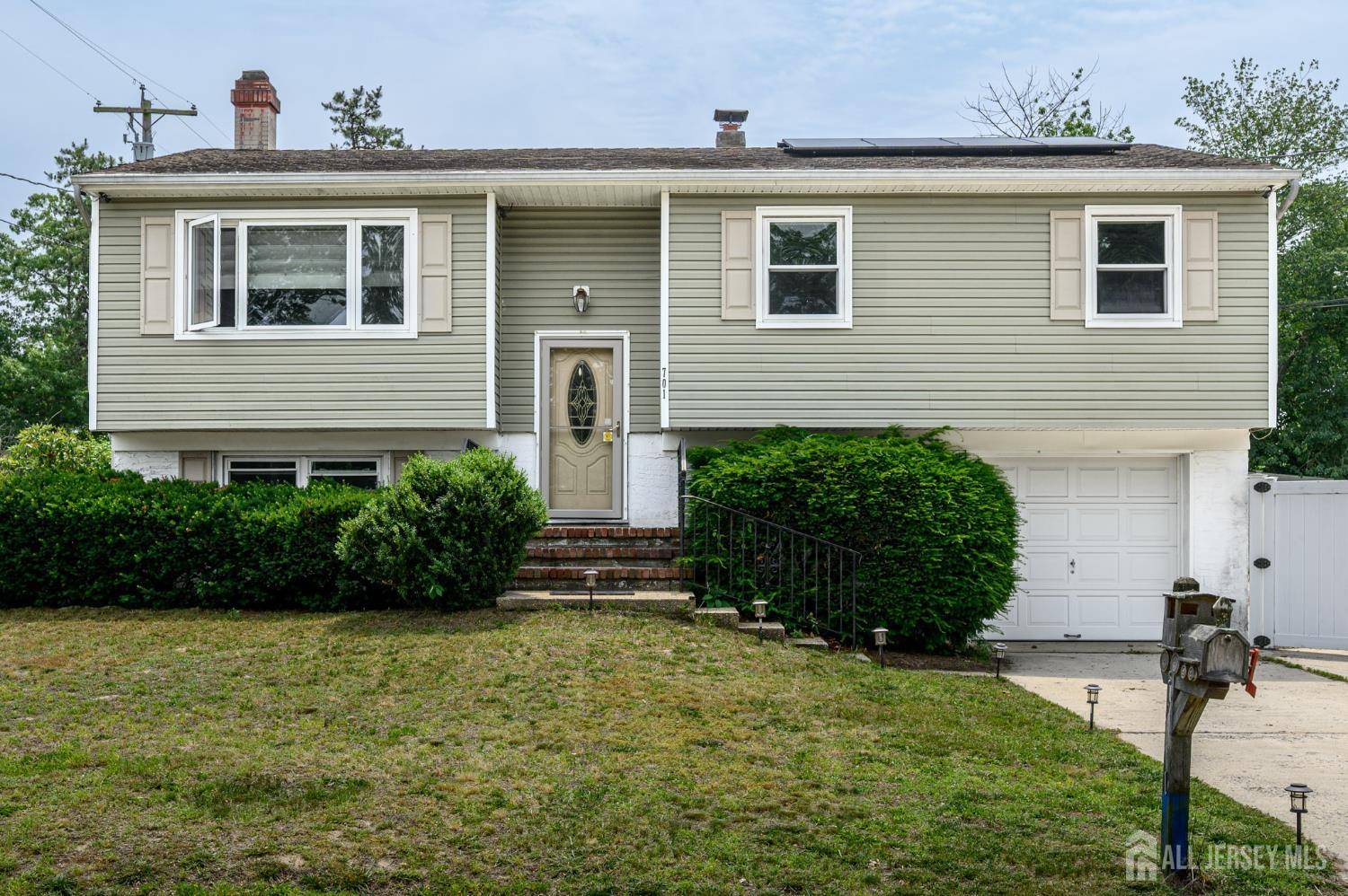 Beachwood, NJ 08722,701 Beach AVE