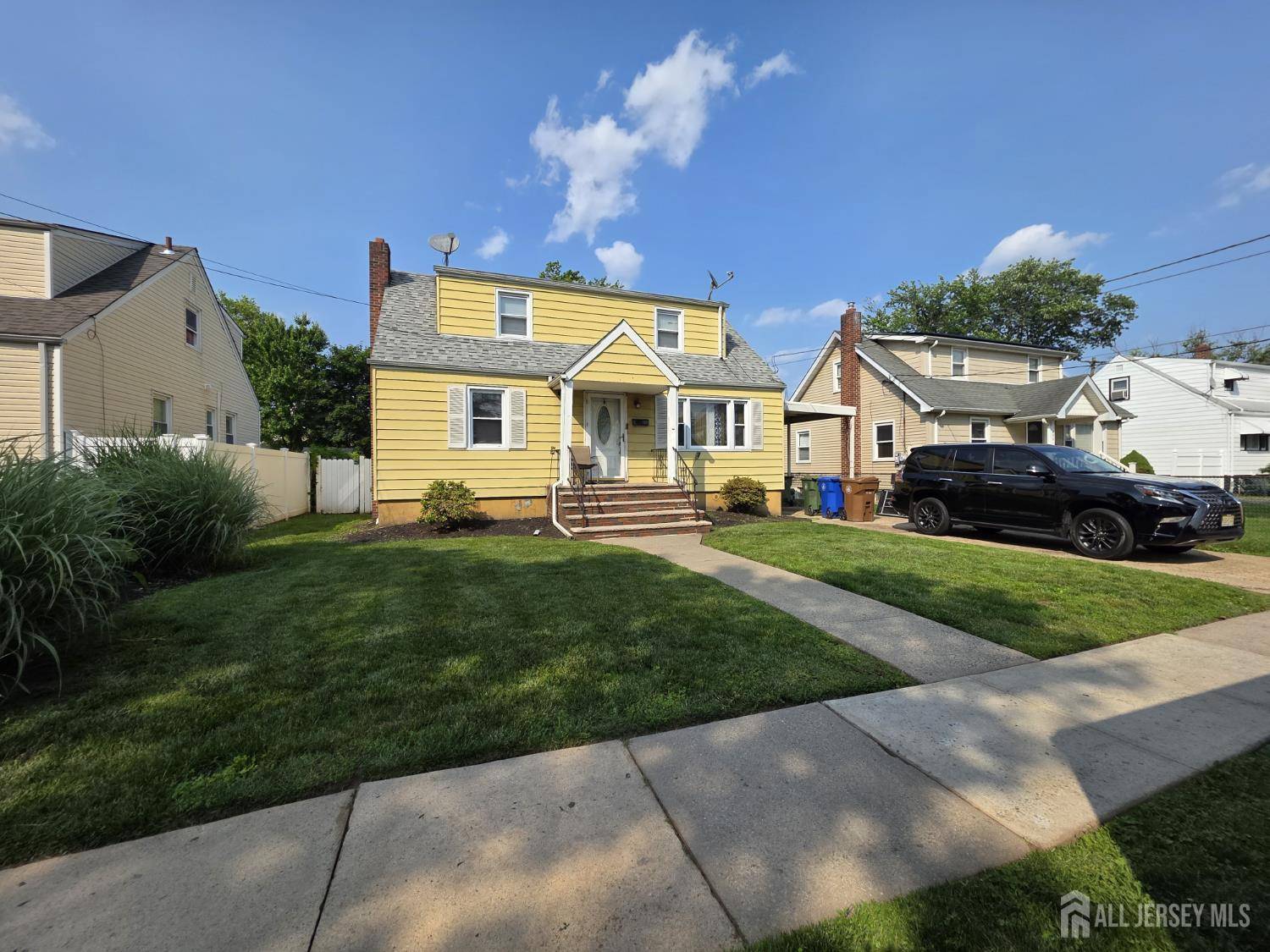 Linden, NJ 07036,812 Lincoln ST