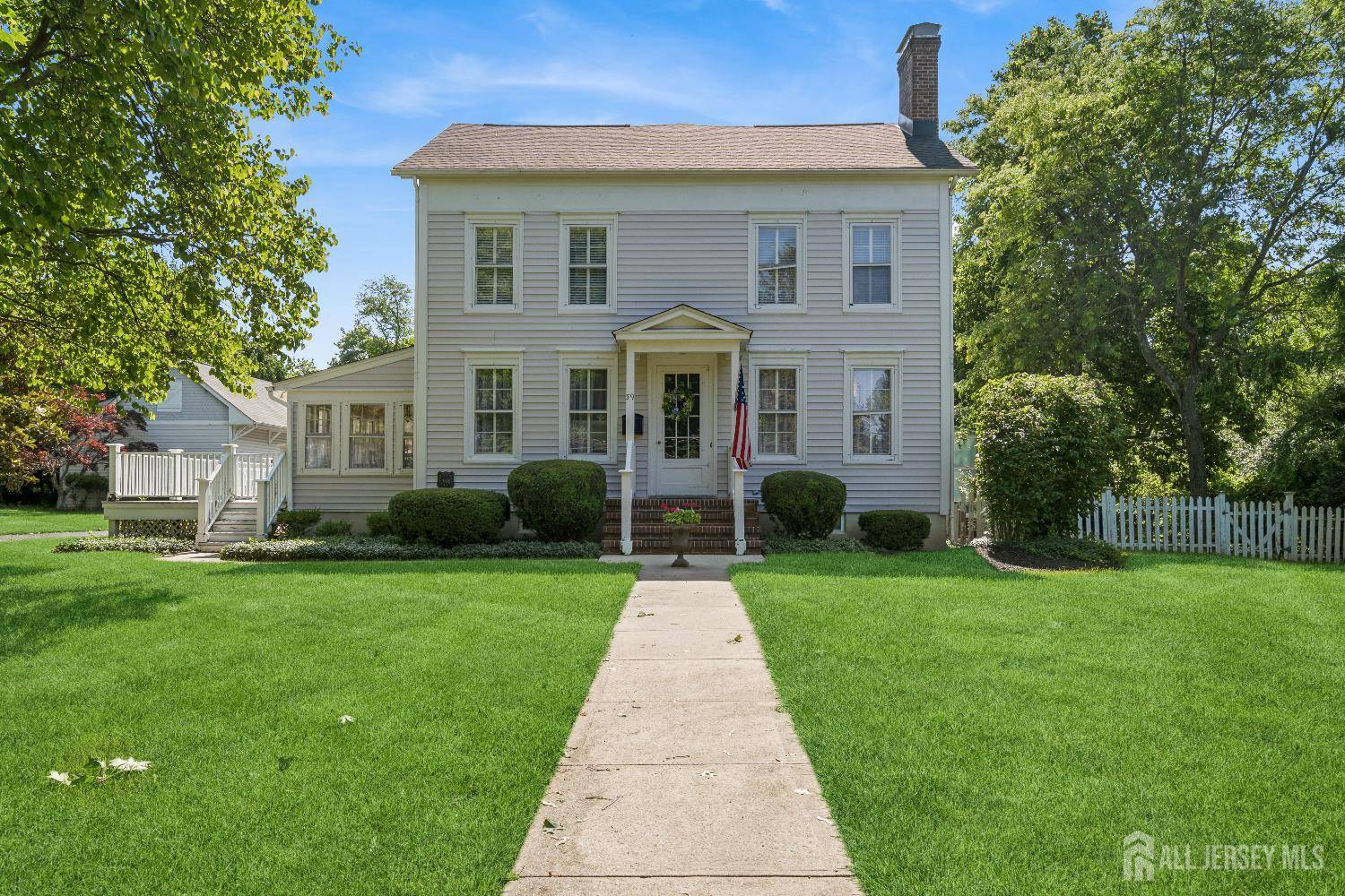 Cranbury, NJ 08512,59 S Main ST