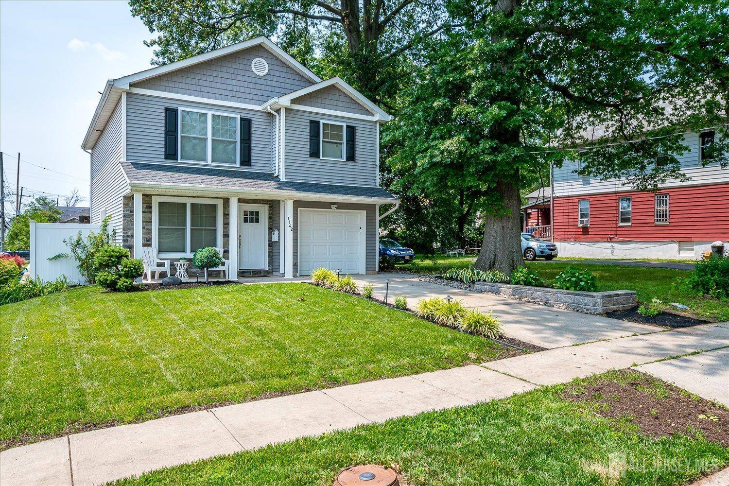 Roselle, NJ 07203,1142 Warren ST