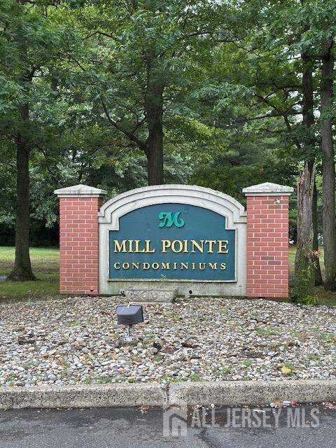 Edison, NJ 08817,281 College DR
