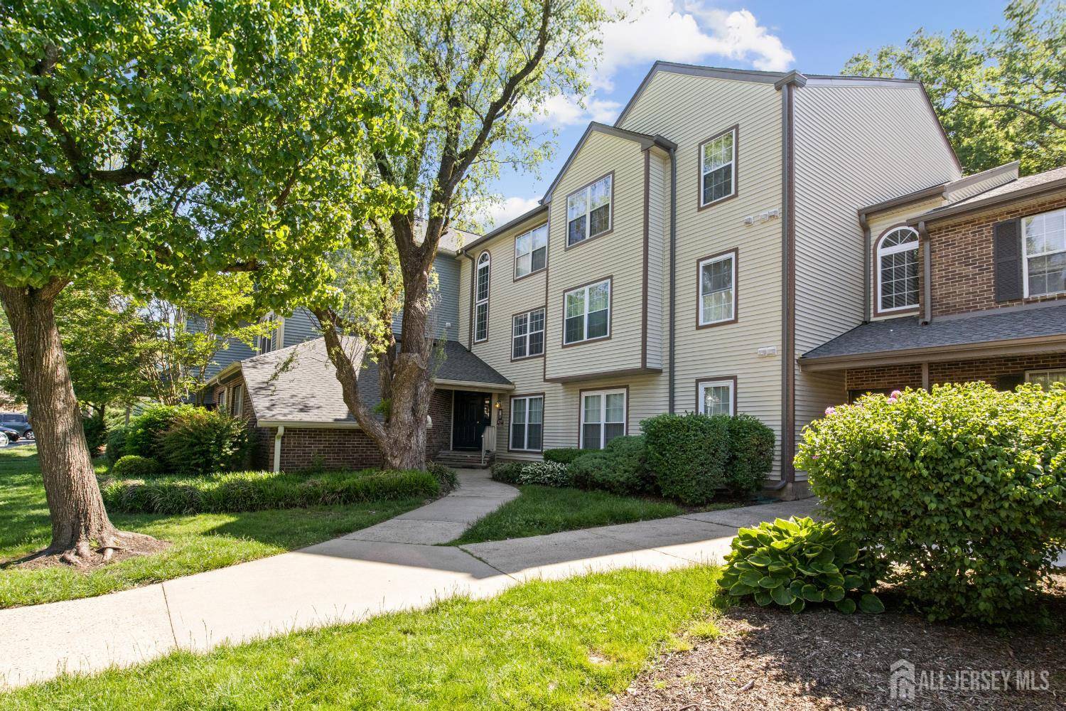 South Brunswick, NJ 08852,6072 Cedar CT