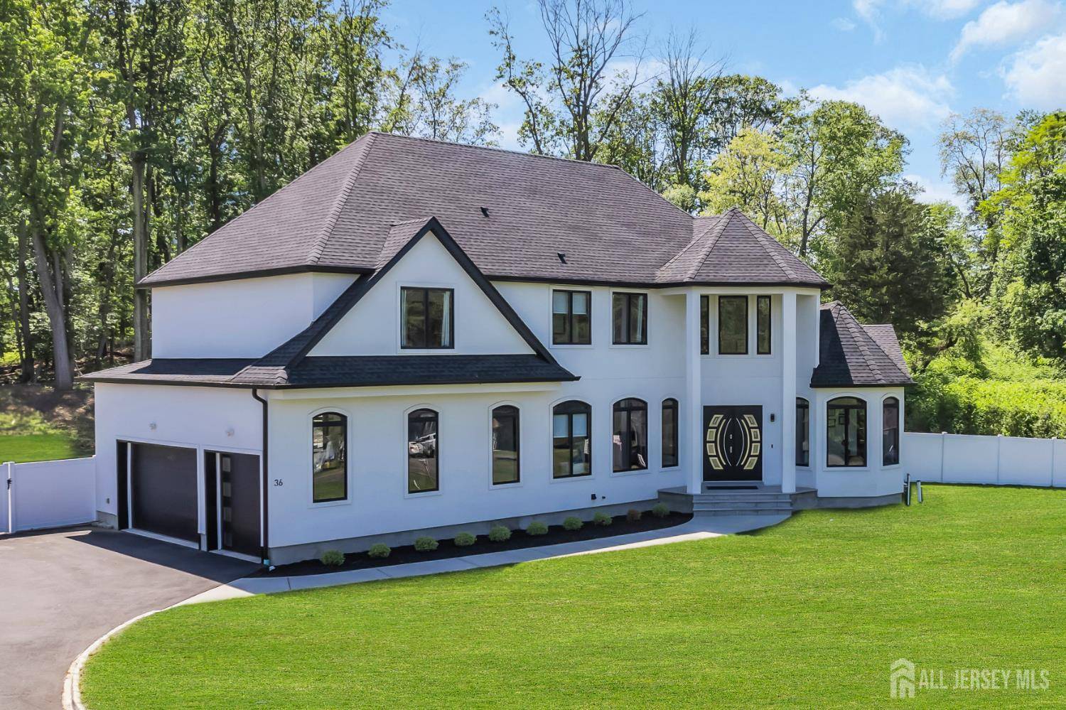 Marlboro, NJ 07746,36 School RD E