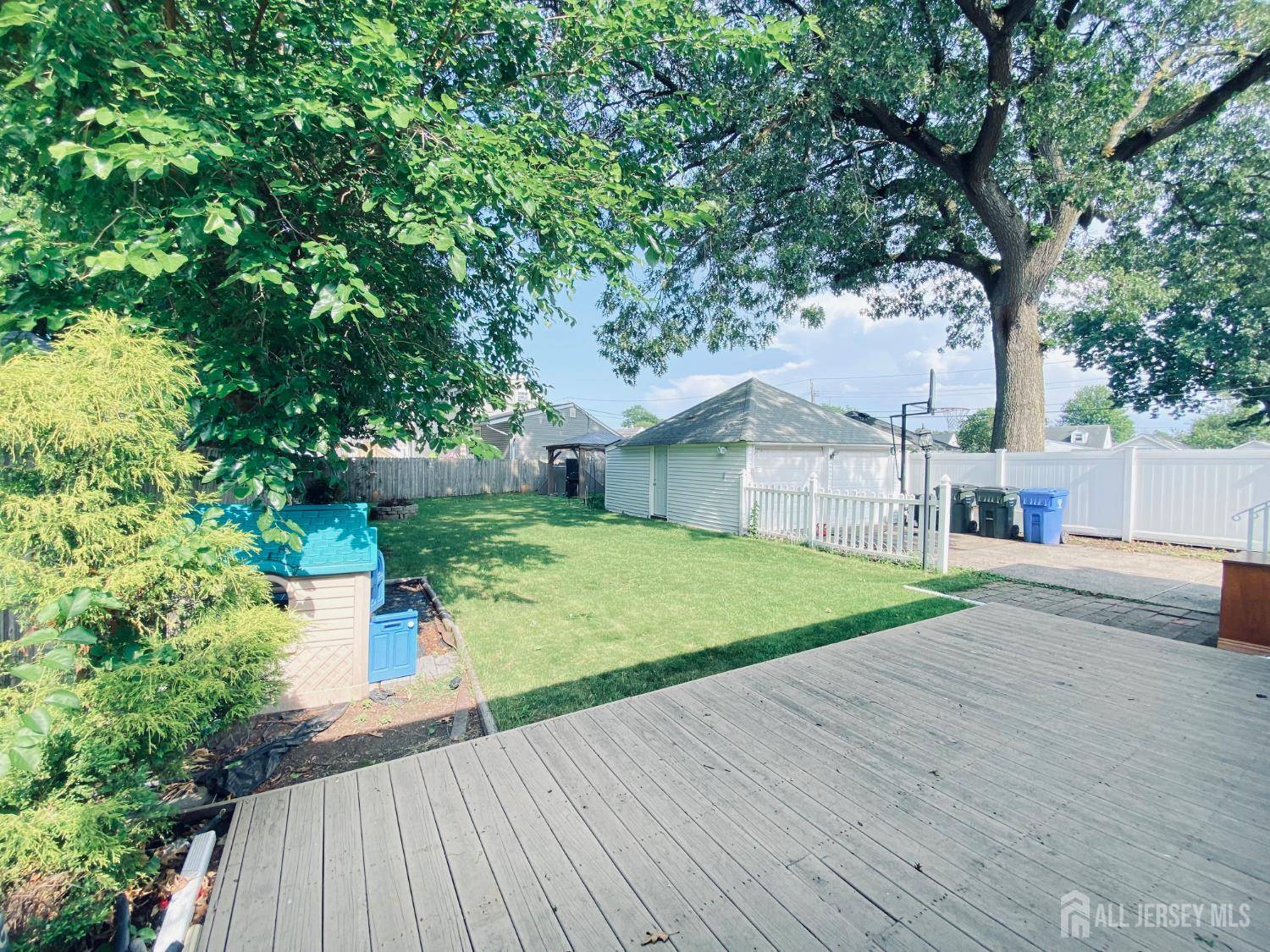 Fords, NJ 08863,142 Liberty ST