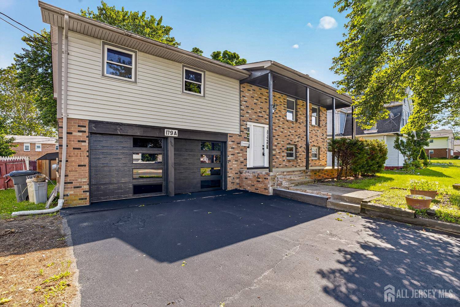 Jamesburg, NJ 08831,179 Buckelew AVE #A