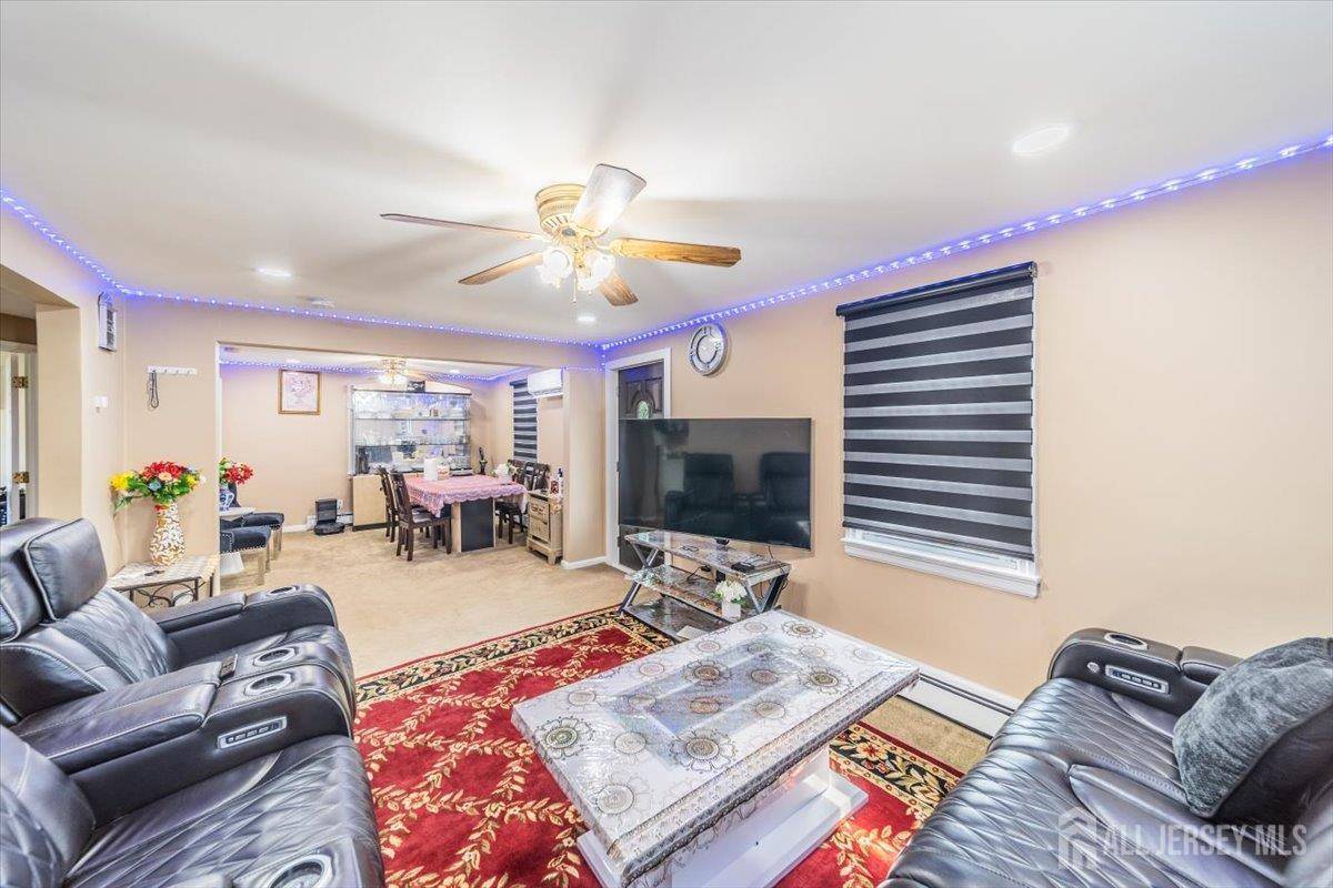 Carteret, NJ 07008,56 Frederick ST