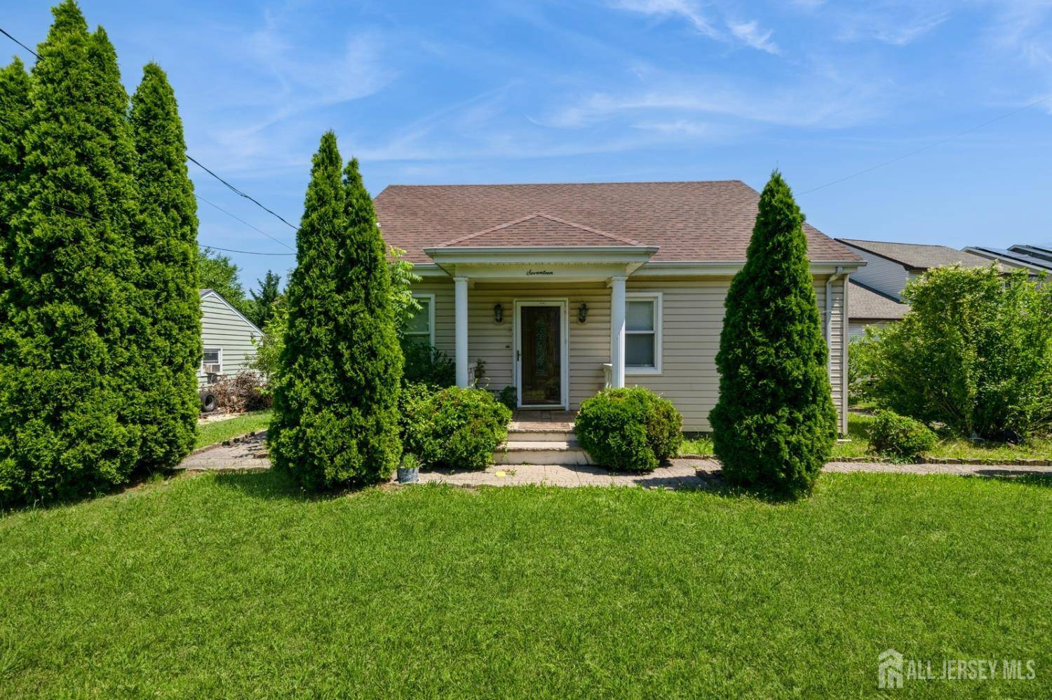 Matawan, NJ 07747,17 New Brunswick AVE