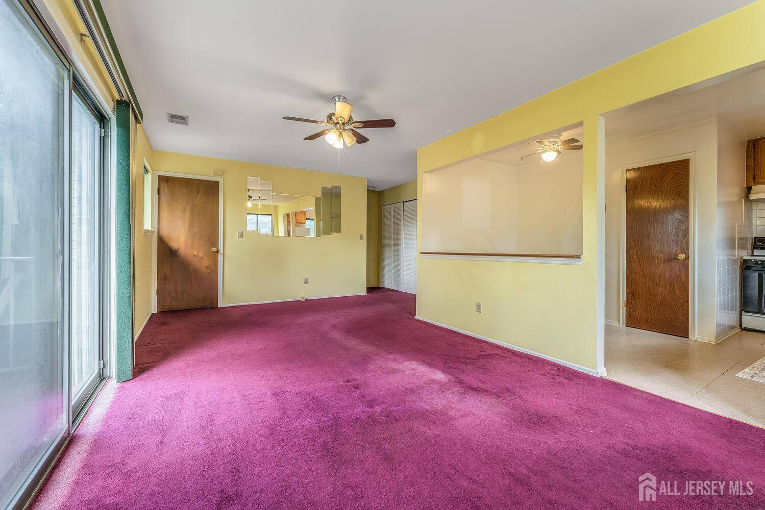 North Brunswick, NJ 08902,4420 Birchwood CT