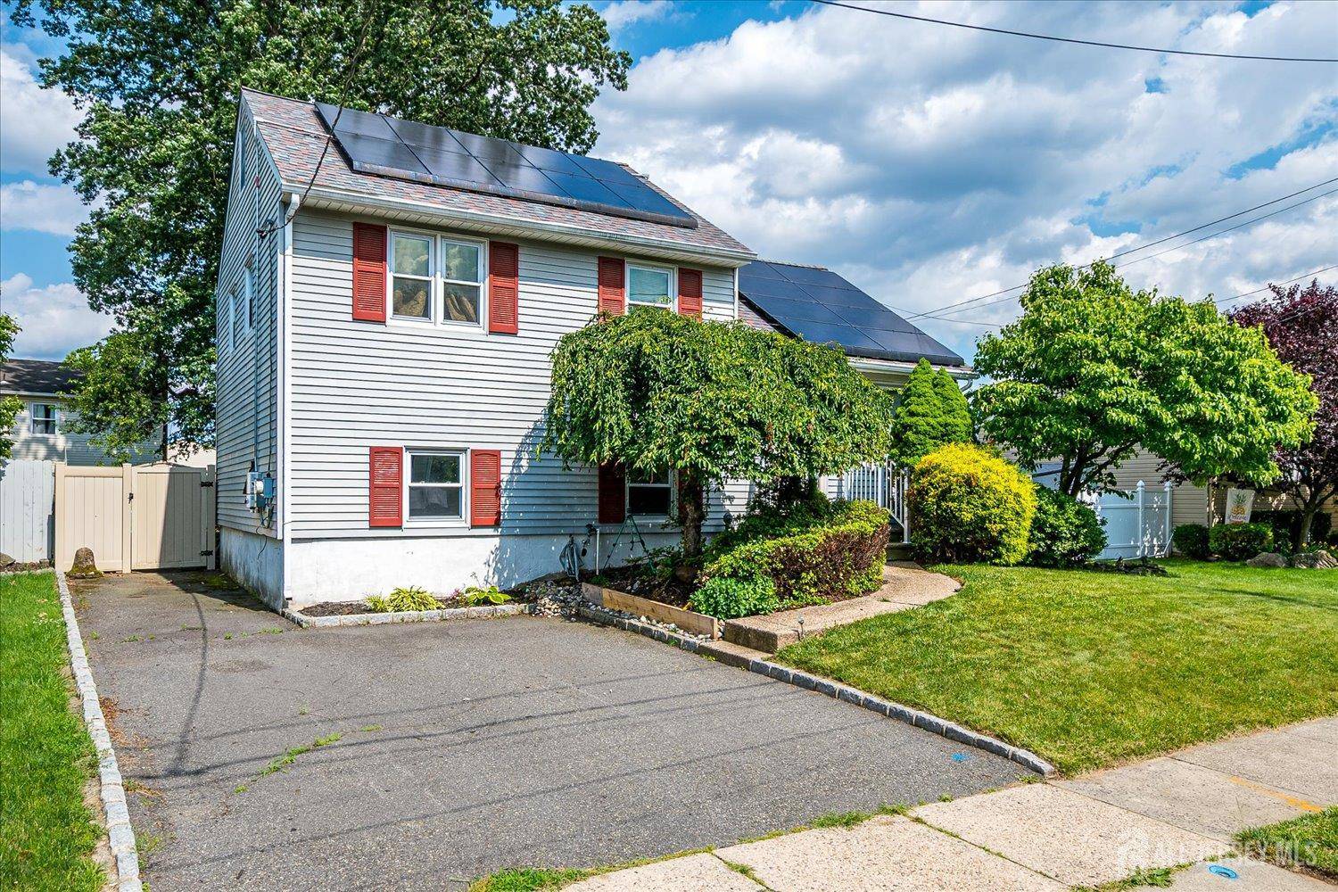 Edison, NJ 08817,6 Dundar RD