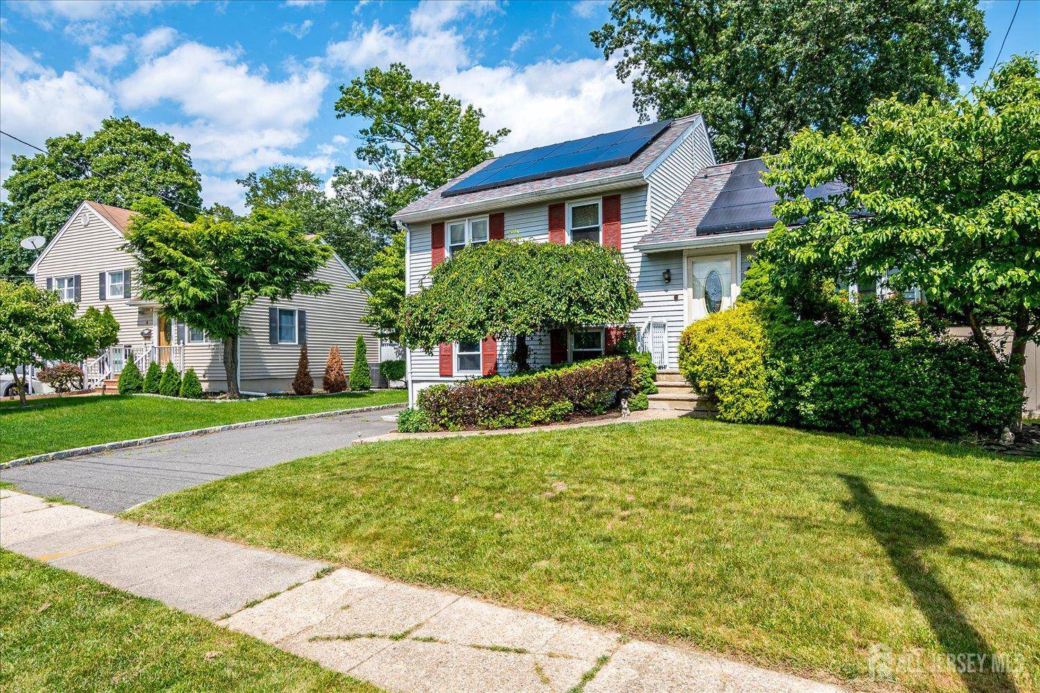Edison, NJ 08817,6 Dundar RD