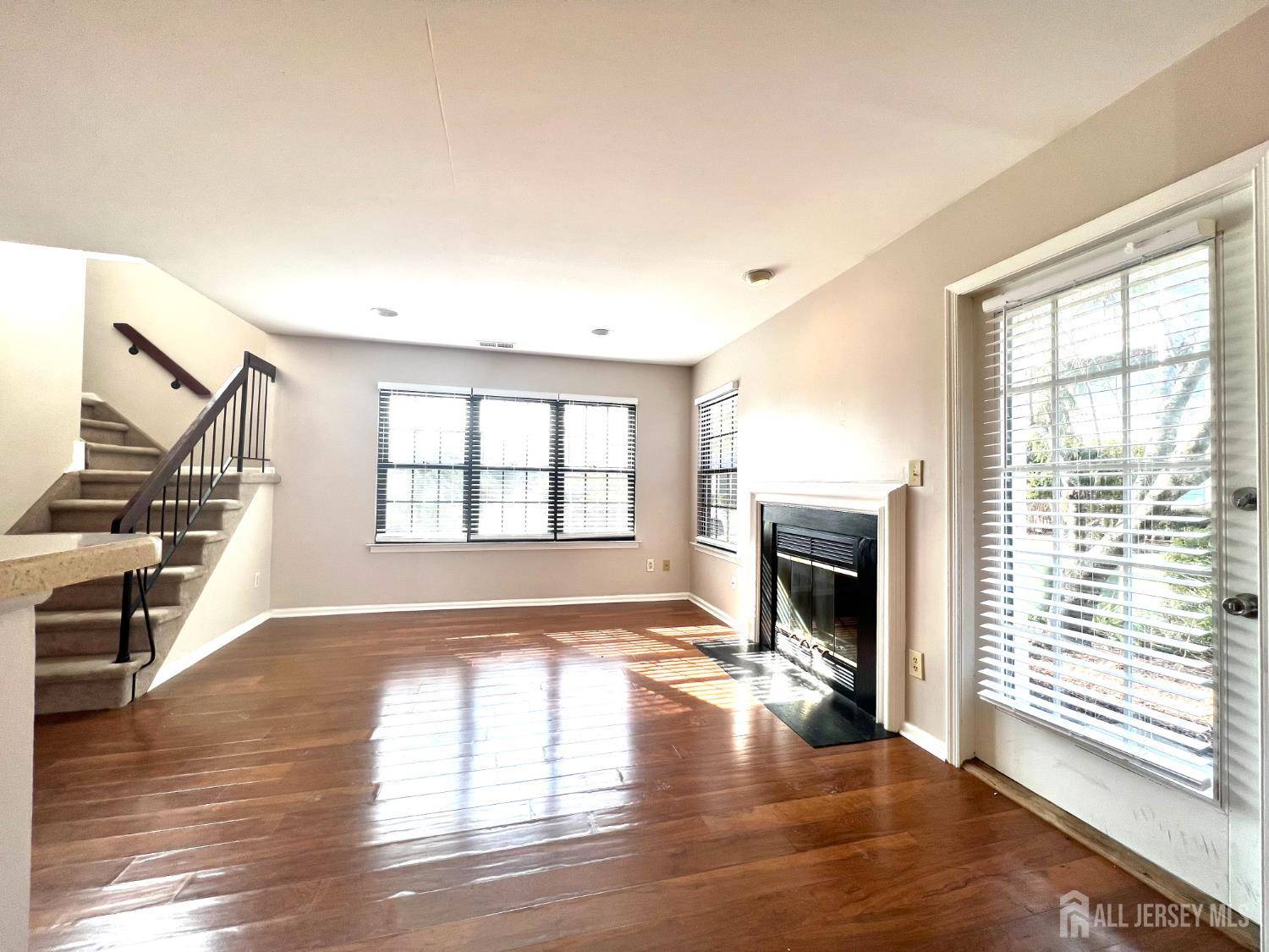 East Brunswick, NJ 08816,111 Longfield CT
