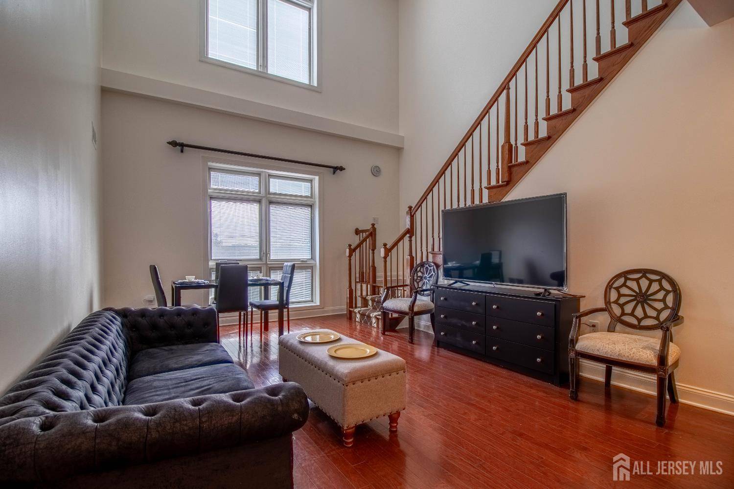 Robbinsville, NJ 08691,2360 Route 33 #301