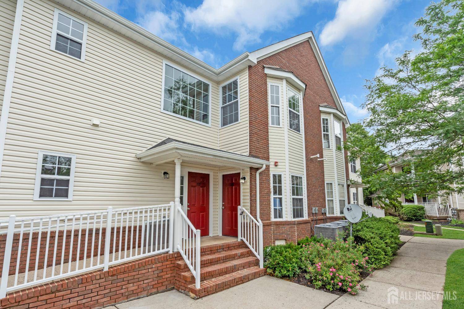 Piscataway, NJ 08854,116 Forest DR