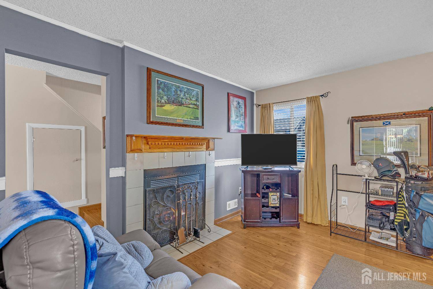 Plainsboro, NJ 08536,39 Hampshire DR