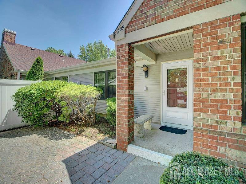 East Brunswick, NJ 08816,209 Wycoff WAY W