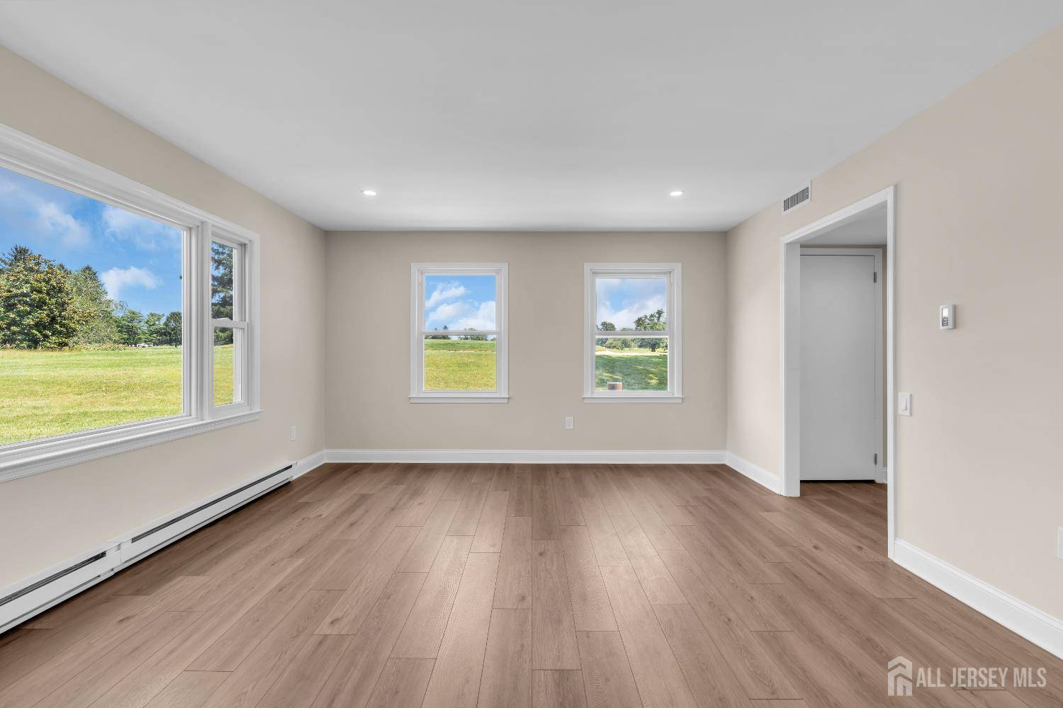 Monroe, NJ 08831,377-B Old Nassau RD