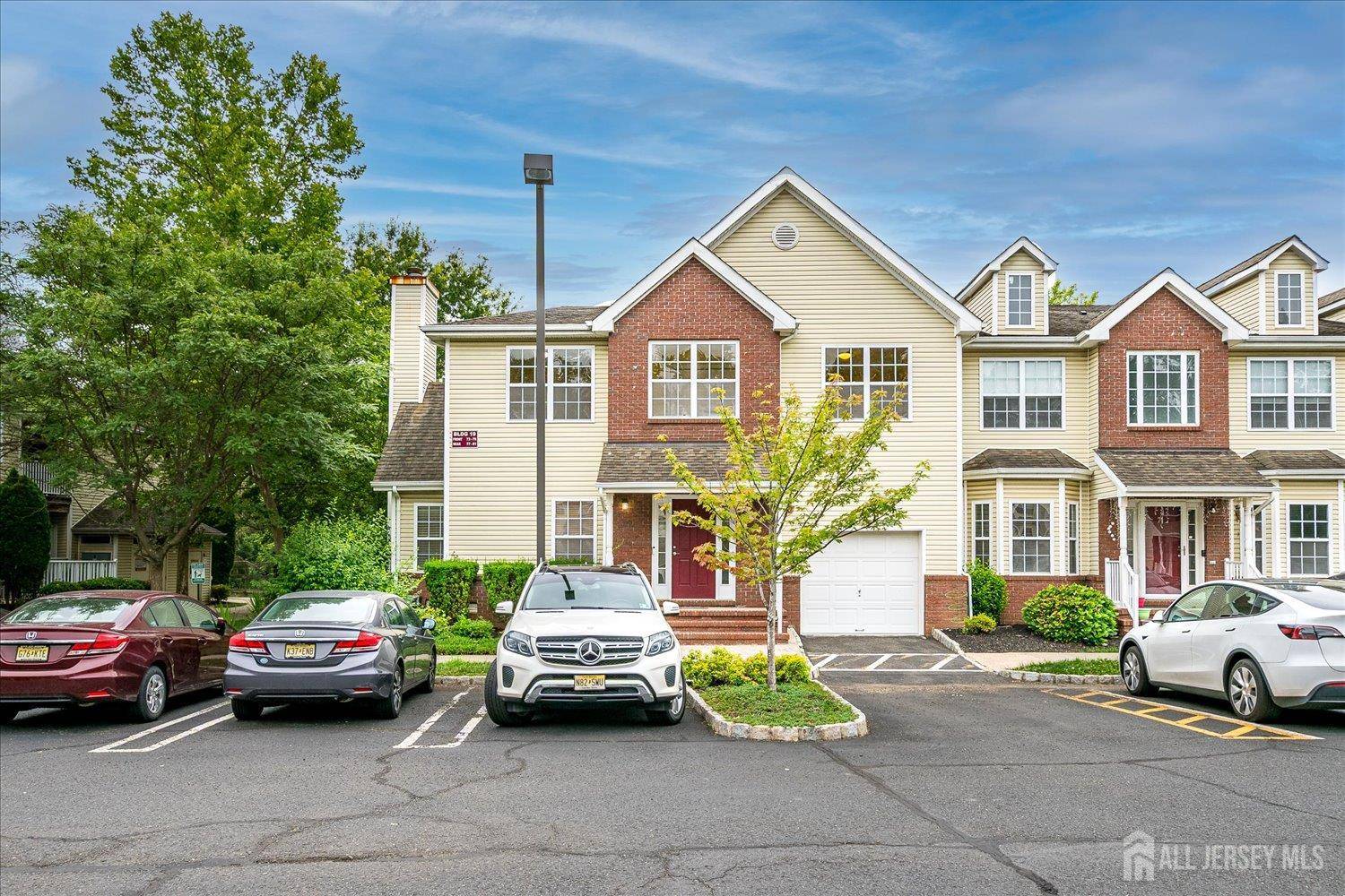 Piscataway, NJ 08854,73 Forest DR