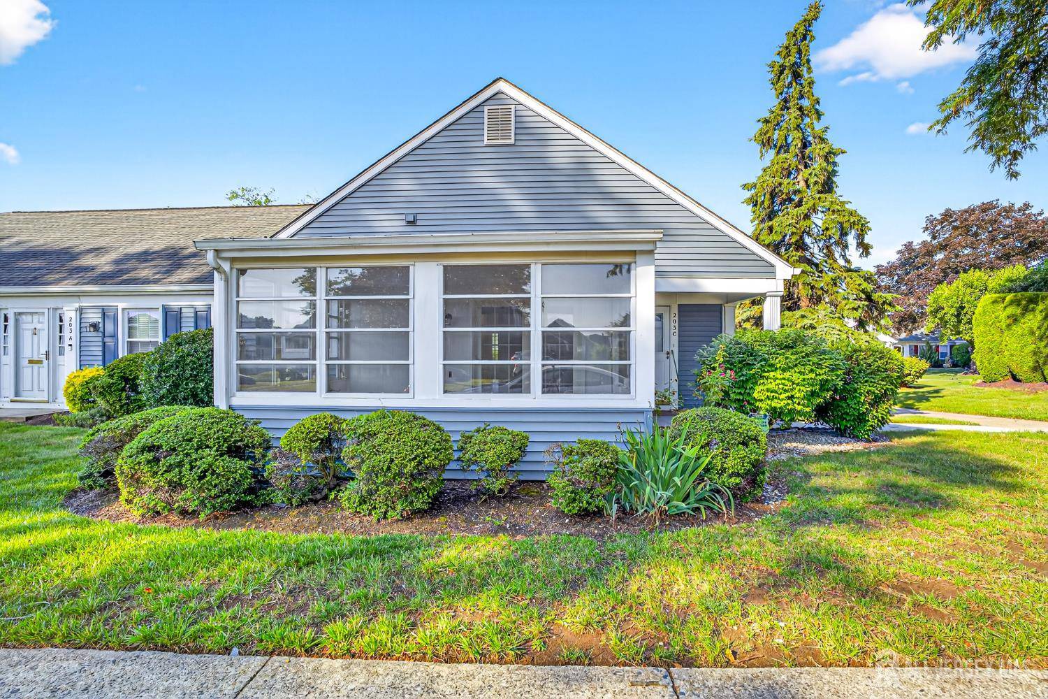 Monroe, NJ 08831,203 Rossmoor DR #C