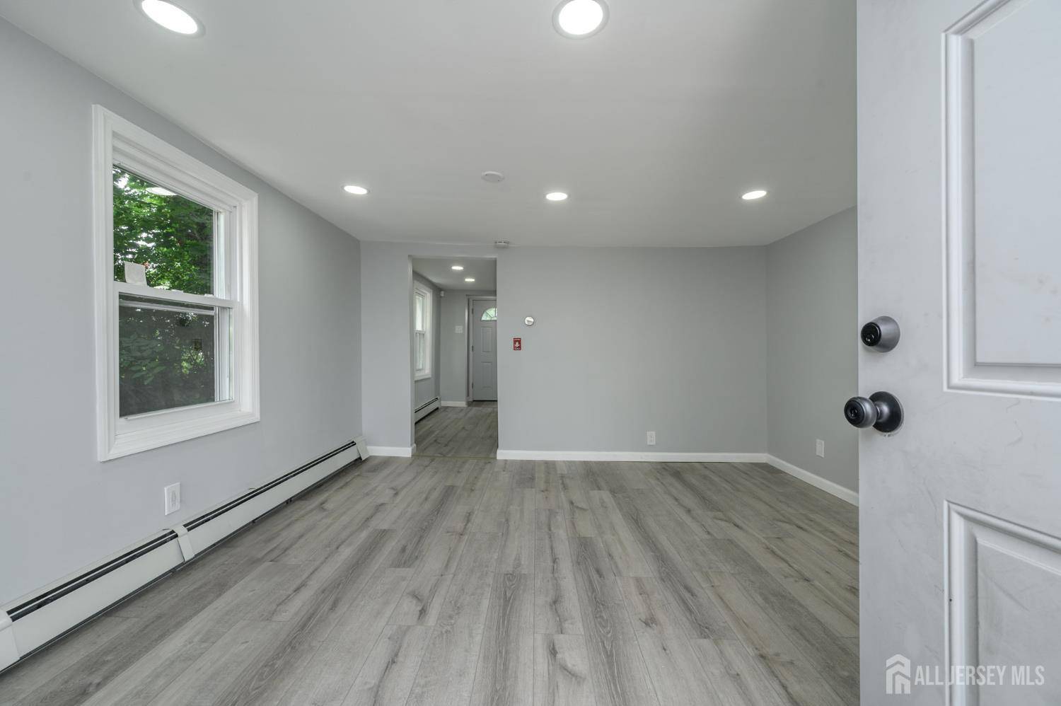 South Amboy, NJ 08879,410 David ST
