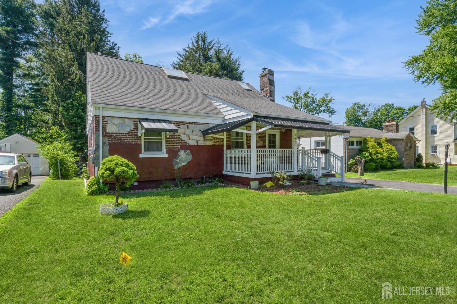 North Plainfield, NJ 07063,571 Greenbrook RD