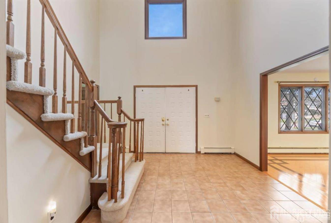 East Brunswick, NJ 08816,6 Persimmon CT