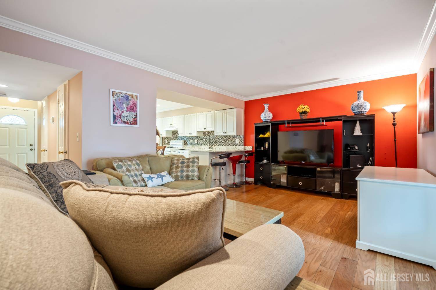 East Brunswick, NJ 08816,7 Letts CT