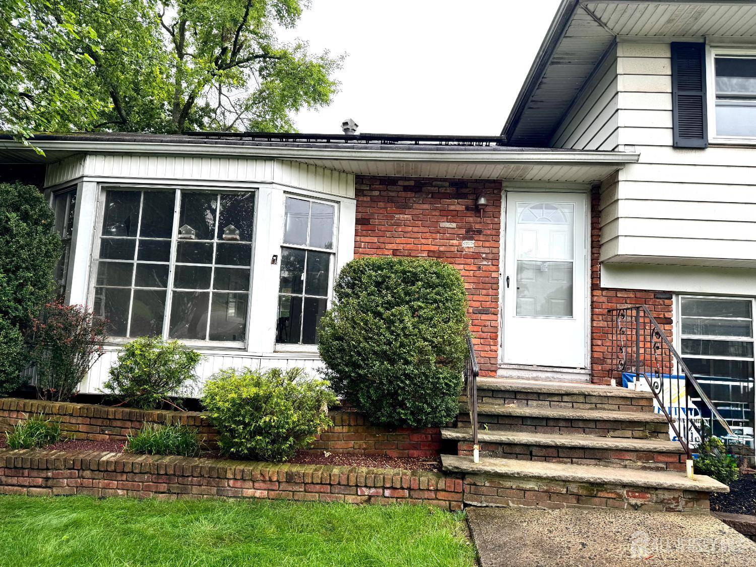North Brunswick, NJ 08902,328 franklach AVE