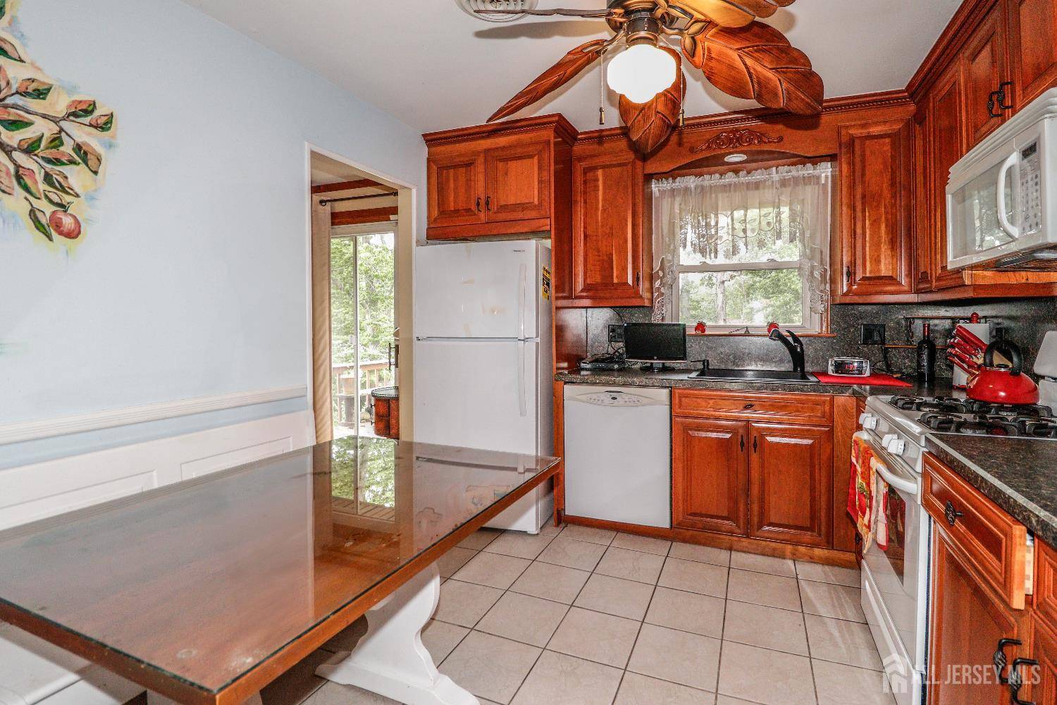 Iselin, NJ 08830,104 Elizabeth AVE