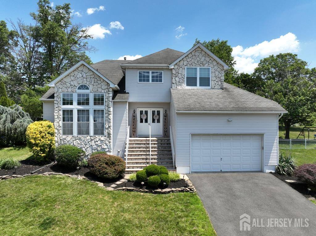 Milltown, NJ 08850,18 Nelson DR