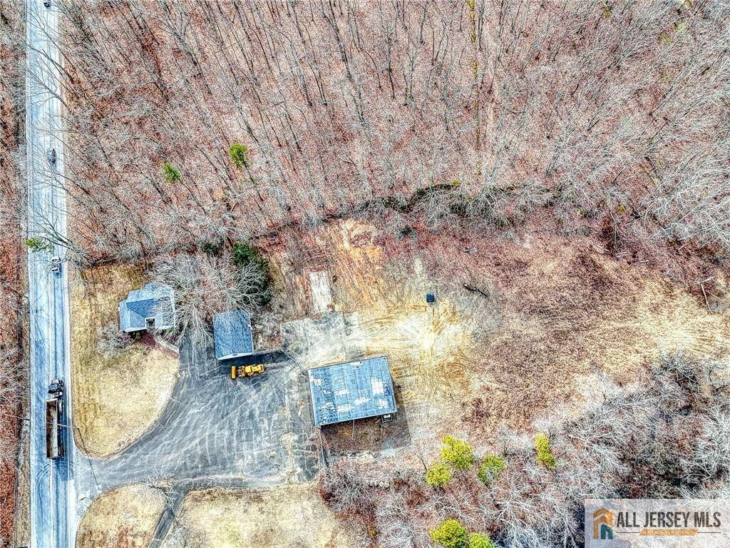 Millstone, NJ 08510,314 Monmouth RD