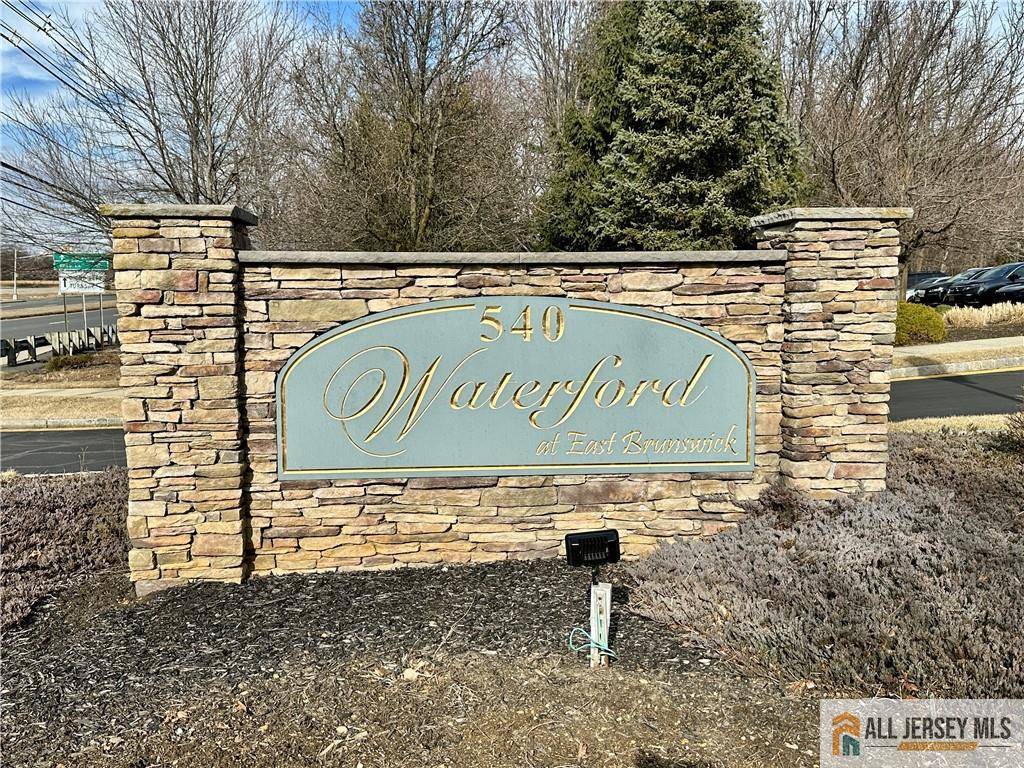 East Brunswick, NJ 08816,540 Cranbury RD #211