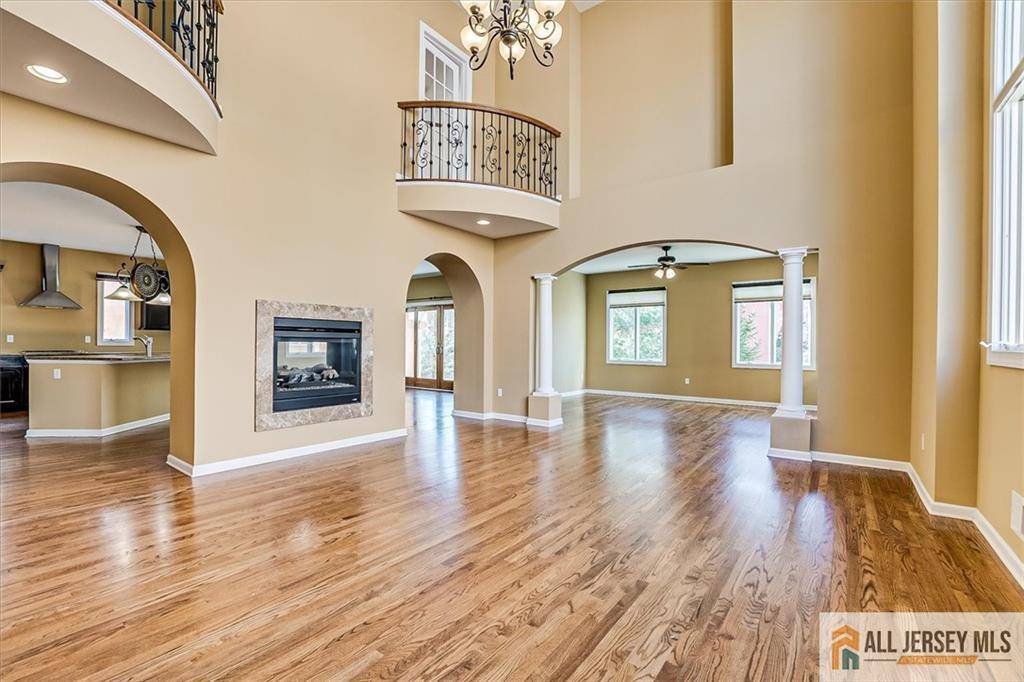 South Brunswick, NJ 08852,86 Davinci DR
