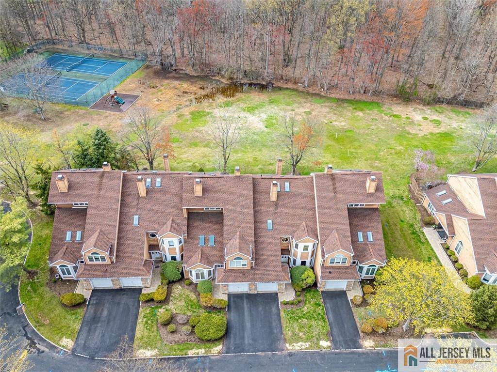 Edison, NJ 08820,144 Coppertree CT #144